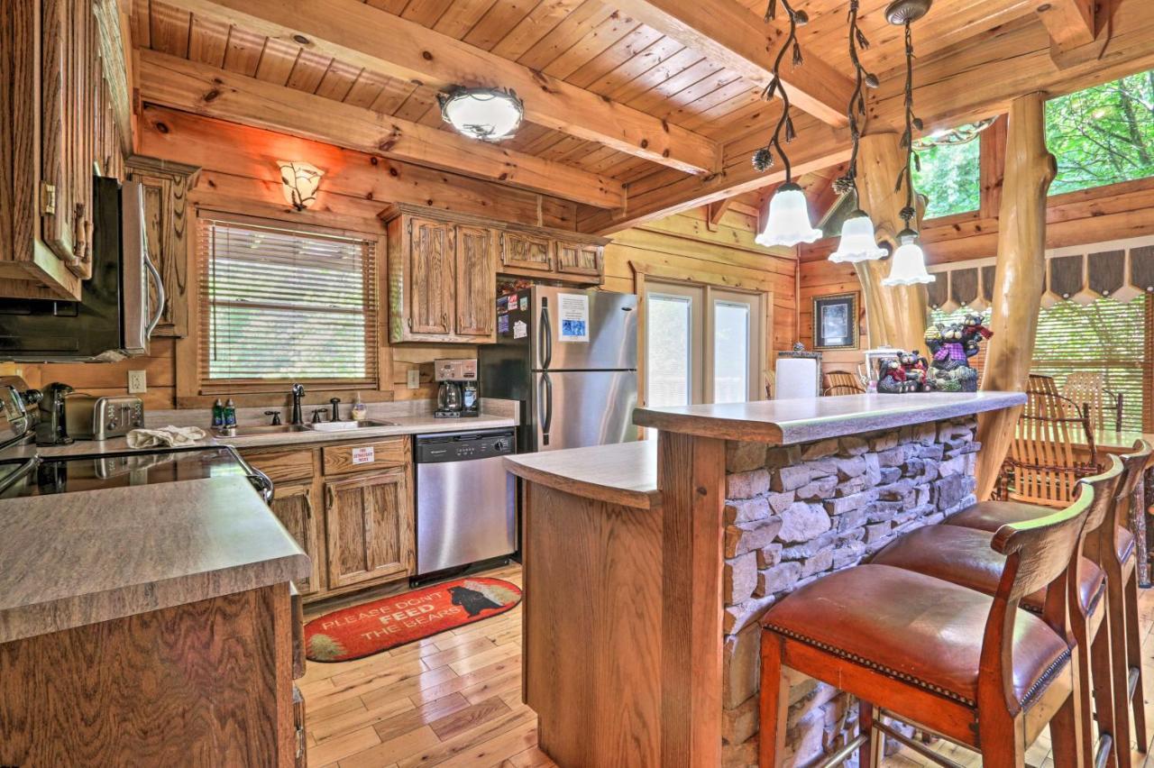 Pigeon Forge Getaway With Covered Patio And Hot Tub! Zewnętrze zdjęcie
